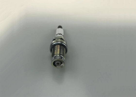 Platin-Zündkerzen 03C905601 03C905601B für Audi A1 A3 VW Golf Jetta Tiguan Seat Skoda